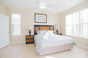 7 bedrooms, iron/ironing board, free WiFi - Emerald Mansion by Orlando Short Term (Kissimmee)