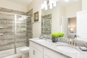 Maison (Champions Gate Resort, Game room, the) | Salle de bain | Serviettes fournies