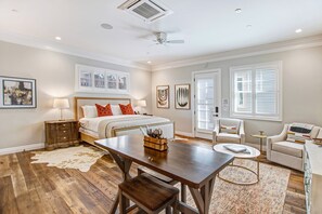 1 makuuhuone, tallelokero huoneessa, silitysrauta/-lauta, Wi-Fi