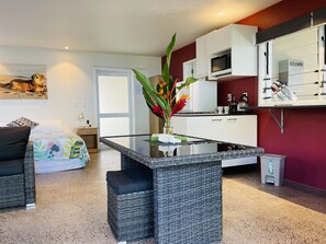 Interior - Vaima Studio -steps from the best beach + value for money, air con, free WIFI ! (Vaimaanga Tapere)