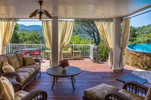 Terrace/patio - Mountain View Retreat (Fairfax)