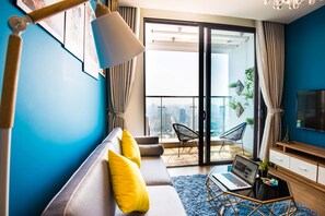 TV, fireplace - VINHOMES APT / PERFECT FOR STAYING/ CENTRAL HANOI (Ha Noi)