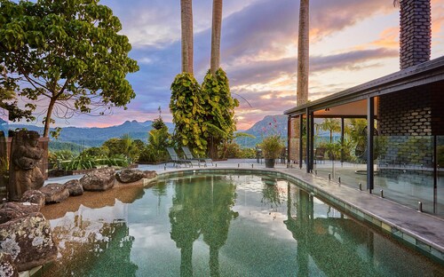 Captivating Currumbin Valley