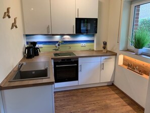 อพาร์ทเมนท์ | ครัวส่วนตัว | เตาประกอบอาหาร, เครื่องล้างจาน