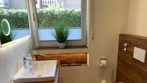 Apartment | Bathroom - Fewo Spiekeroog (Bad Zwischenahn)