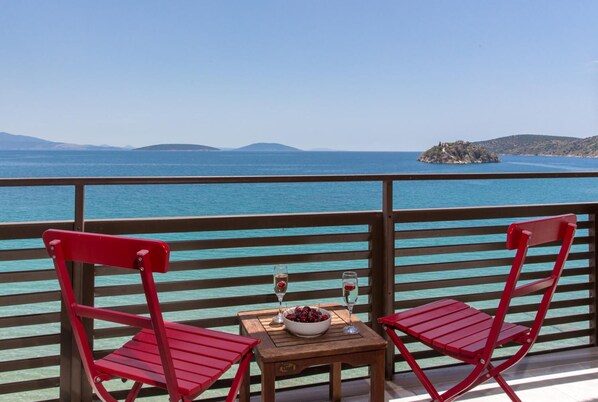 Outdoor dining - Flisvos Hotel Tolo (Nafplio)