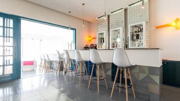 Bar (en el alojamiento)