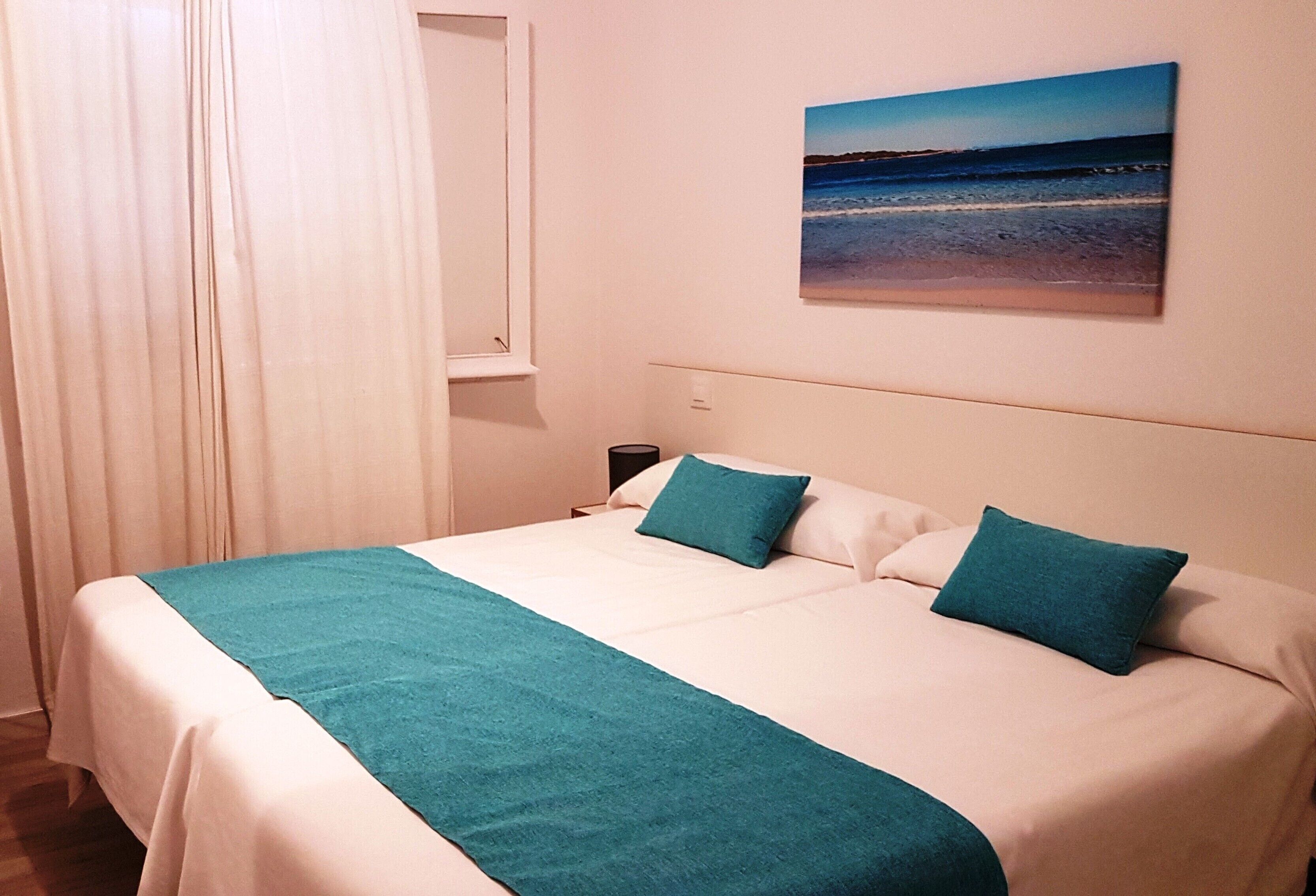 Két bảo mật tại phòng, bàn ủi/dụng cụ ủi quần áo 