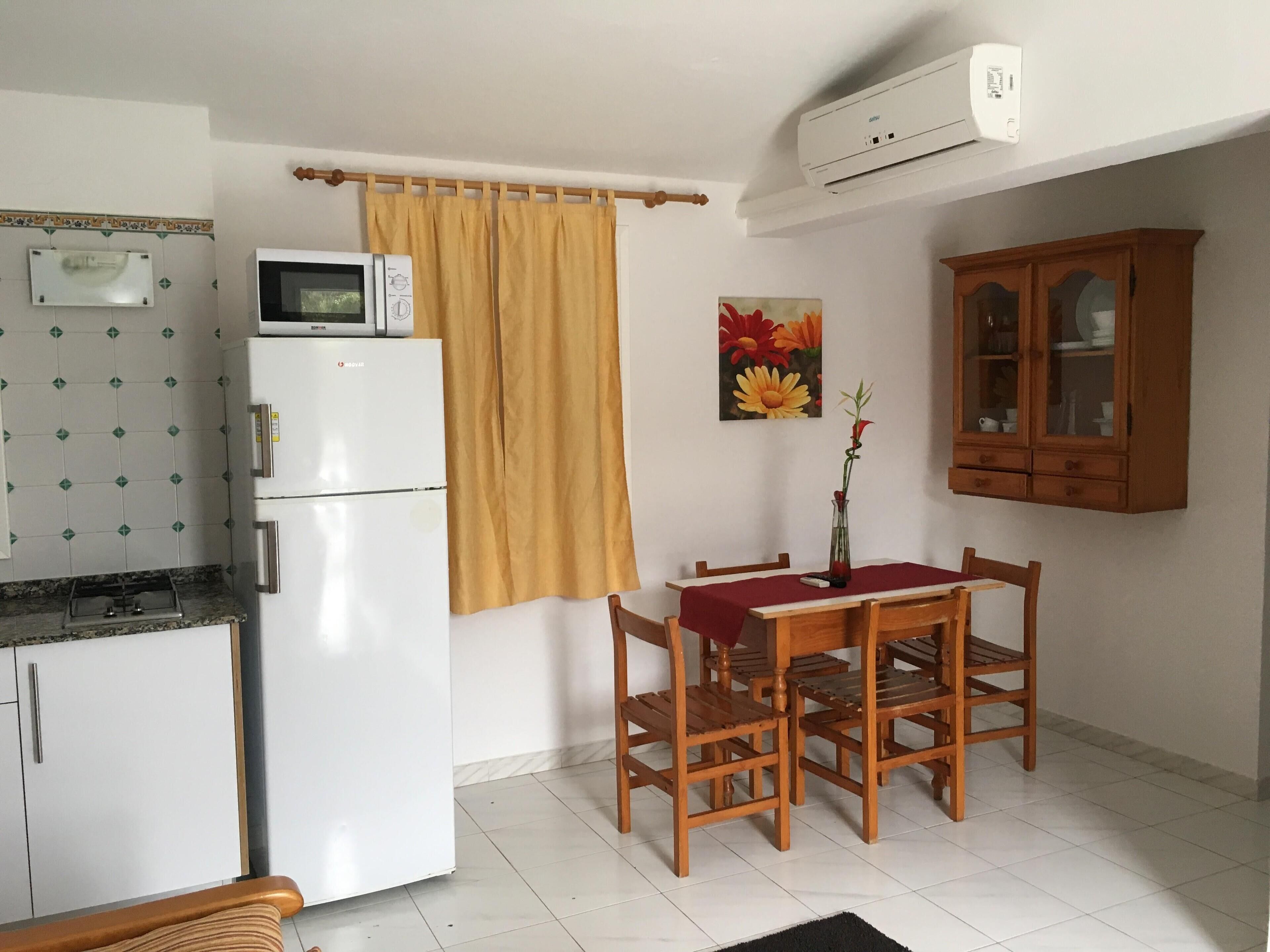 Két bảo mật tại phòng, bàn ủi/dụng cụ ủi quần áo 