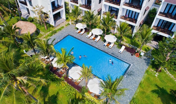 Piscina externa
