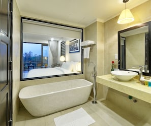 Bathroom - Hoi An Waterway Resort (Hoi An)