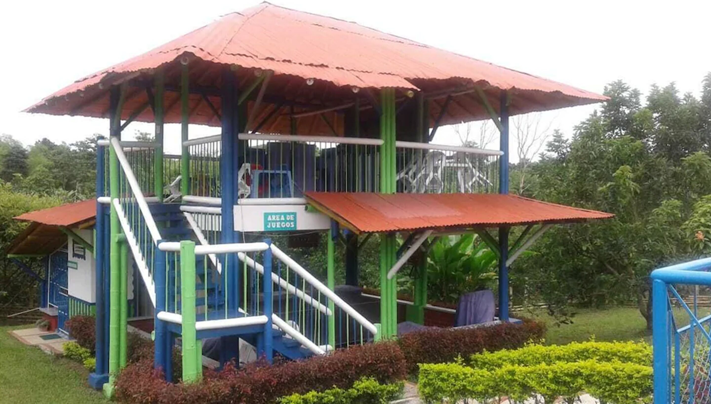 Aire de jeux - extérieure