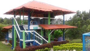 室外兒童遊樂區