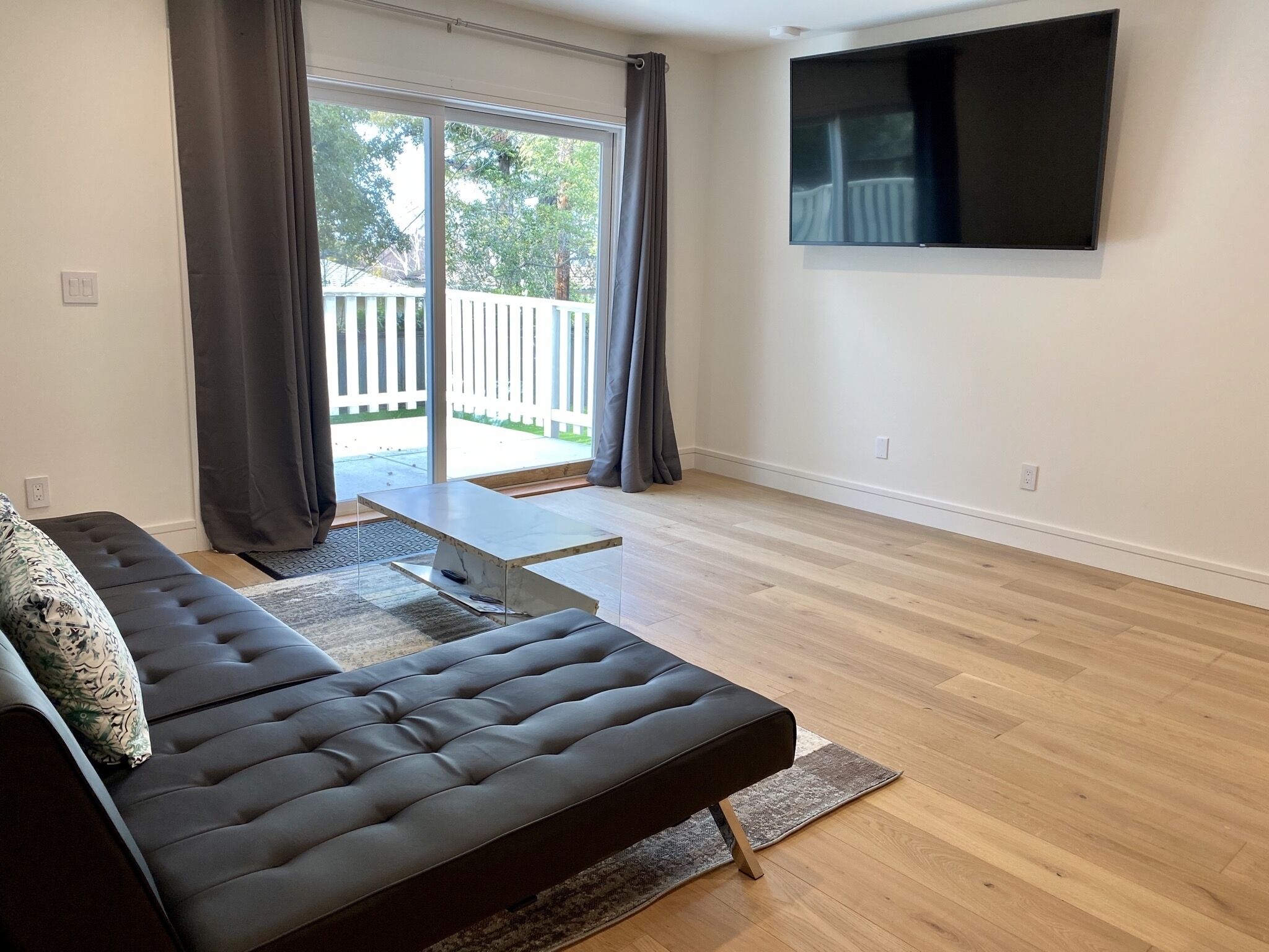 Smart-TV, peis og PC-skjermer