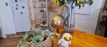 Capsule & Dormitory Space-X