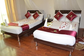 In-room safe, blackout curtains, free WiFi, bed sheets