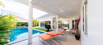 Lamyai luxury pool villa