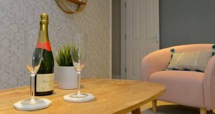 Ruston Chambers Free parking, luxury 2 bedroom