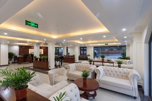 Lobby-Lounge