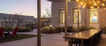 Homewood Suites by Hilton Long Beach Airport