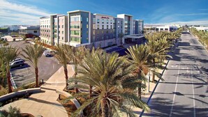 Exterior - Homewood Suites by Hilton Long Beach Airport (Long Beach)