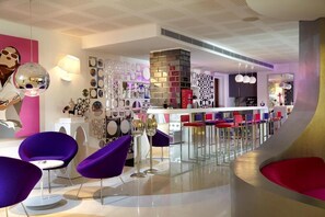 بار (في المنشاة)