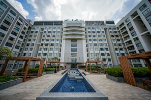Indoor pool, outdoor pool