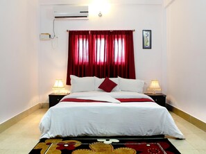 Room - The Shelter Hotel - Port Blair (Port Blair)