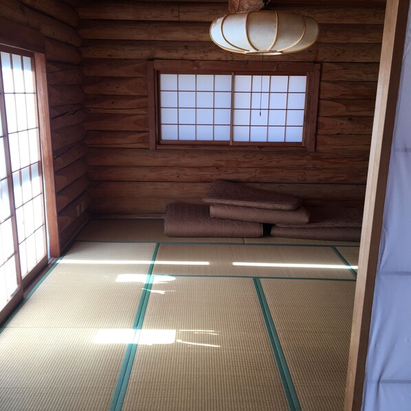 Interior - Mountains, ski resorts, hot springs, cuisine, culture (茅野市)