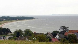 Unclassified image, 5 of 12, button