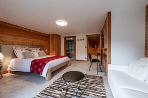 7 Schlafzimmer, Bügeleisen/Bügelbrett, kostenloses WLAN, Bettwäsche