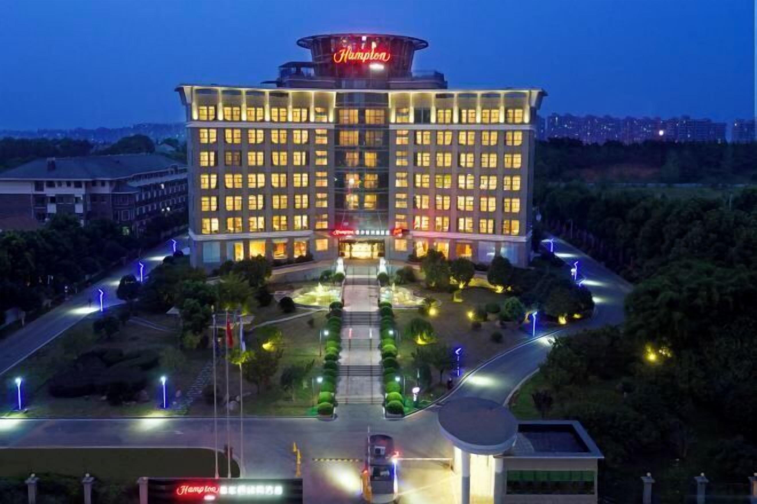 المنشأة من الخارج