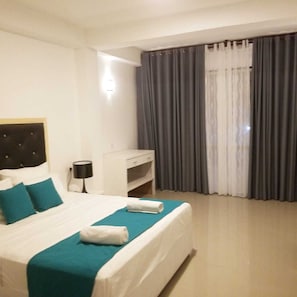 Luxury Room | Free WiFi - One World (Mirissa)