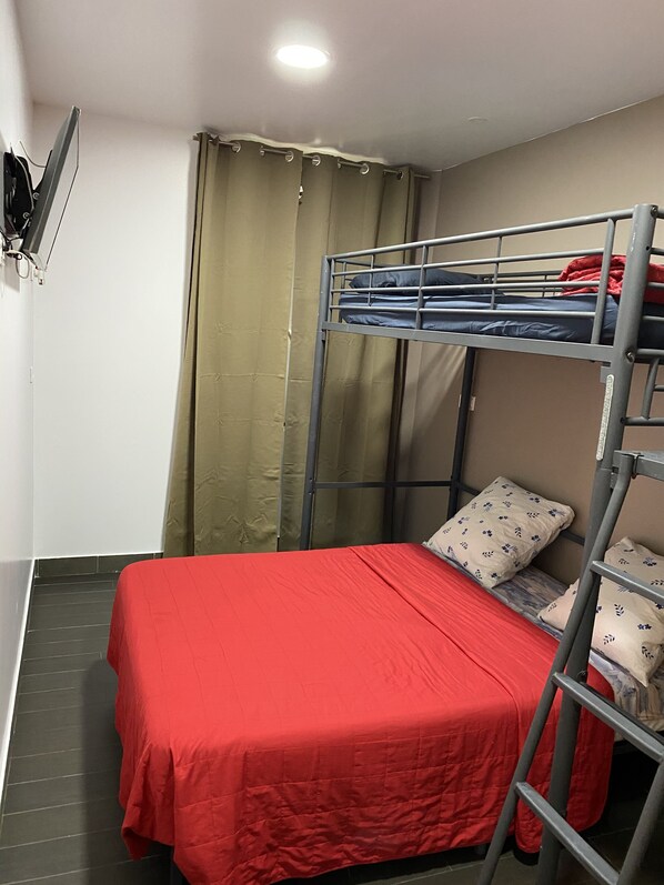 Free WiFi - Faculté Hotel (Marseille)