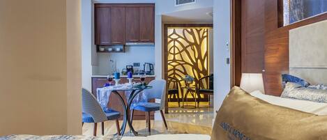 Superior Suite | 2 bedrooms, Egyptian cotton sheets, premium bedding, minibar