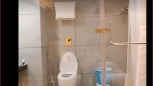 Shower, slippers, towels - Hotel K C Palace (Bhopal)