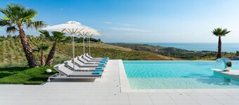 Sicily villa rental near seaside with pool, views, Wi-Fi and air conditioning