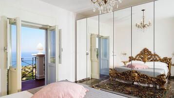 5 camere, accesso a Internet, lenzuola