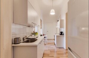 Shared kitchen - Hostel Krupka (Prague)