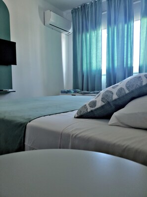 Huoneisto (Sky) | Tallelokero huoneessa, silitysrauta/-lauta, ilmaiset vauvansängyt