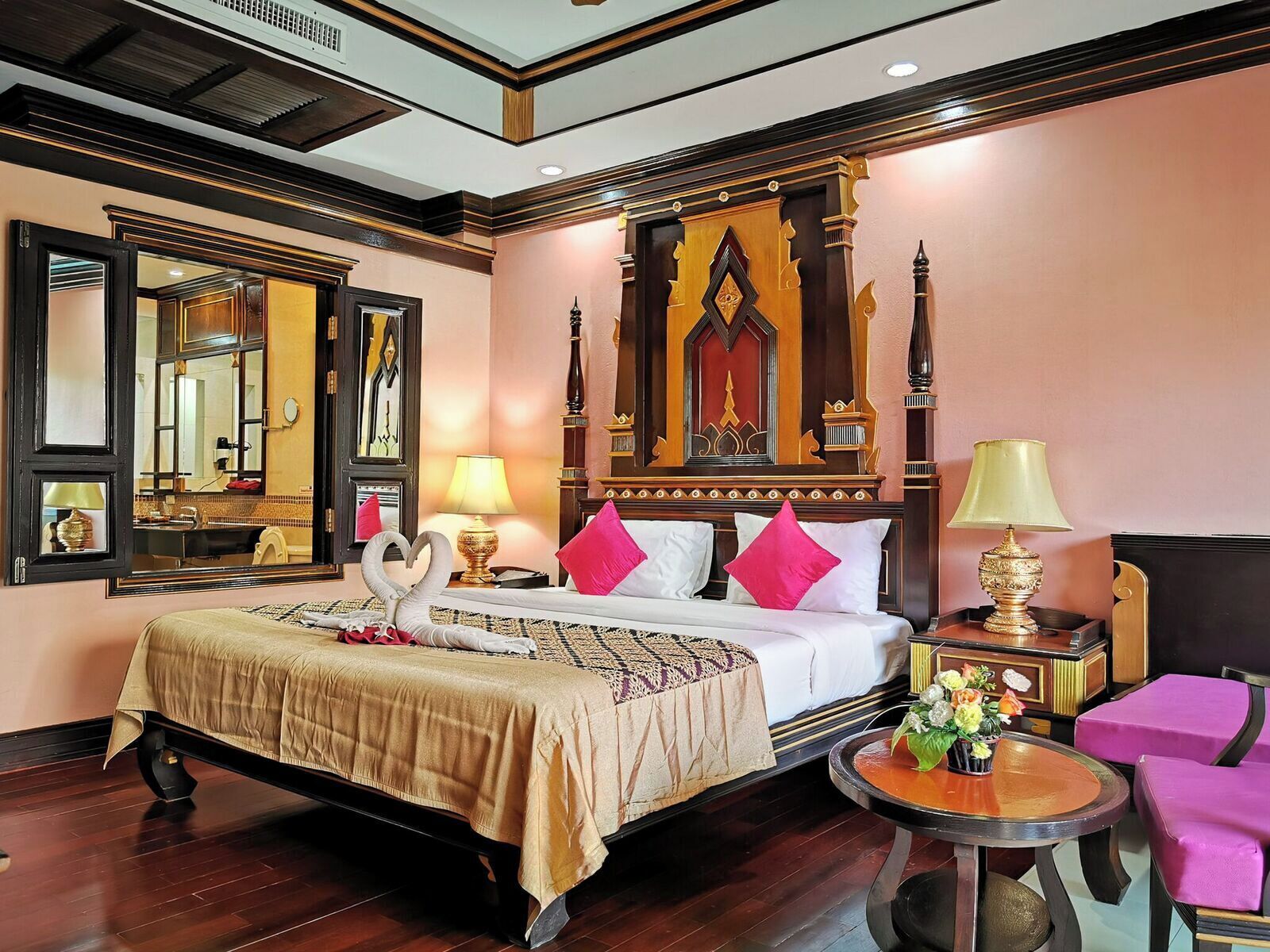 Desk, rollaway beds
