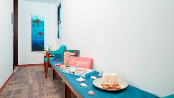1 bedroom, in-room safe, desk, laptop workspace