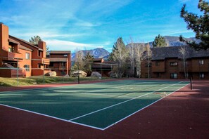 Condo, 2 Bedrooms | Sports court - Snowflower 3 Remodeled and Modern, Private Washer Dryer with Fireplace by RedAwning (Mammoth Lakes)
