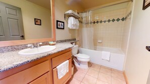 Condo, 2 Bedrooms | Bathroom