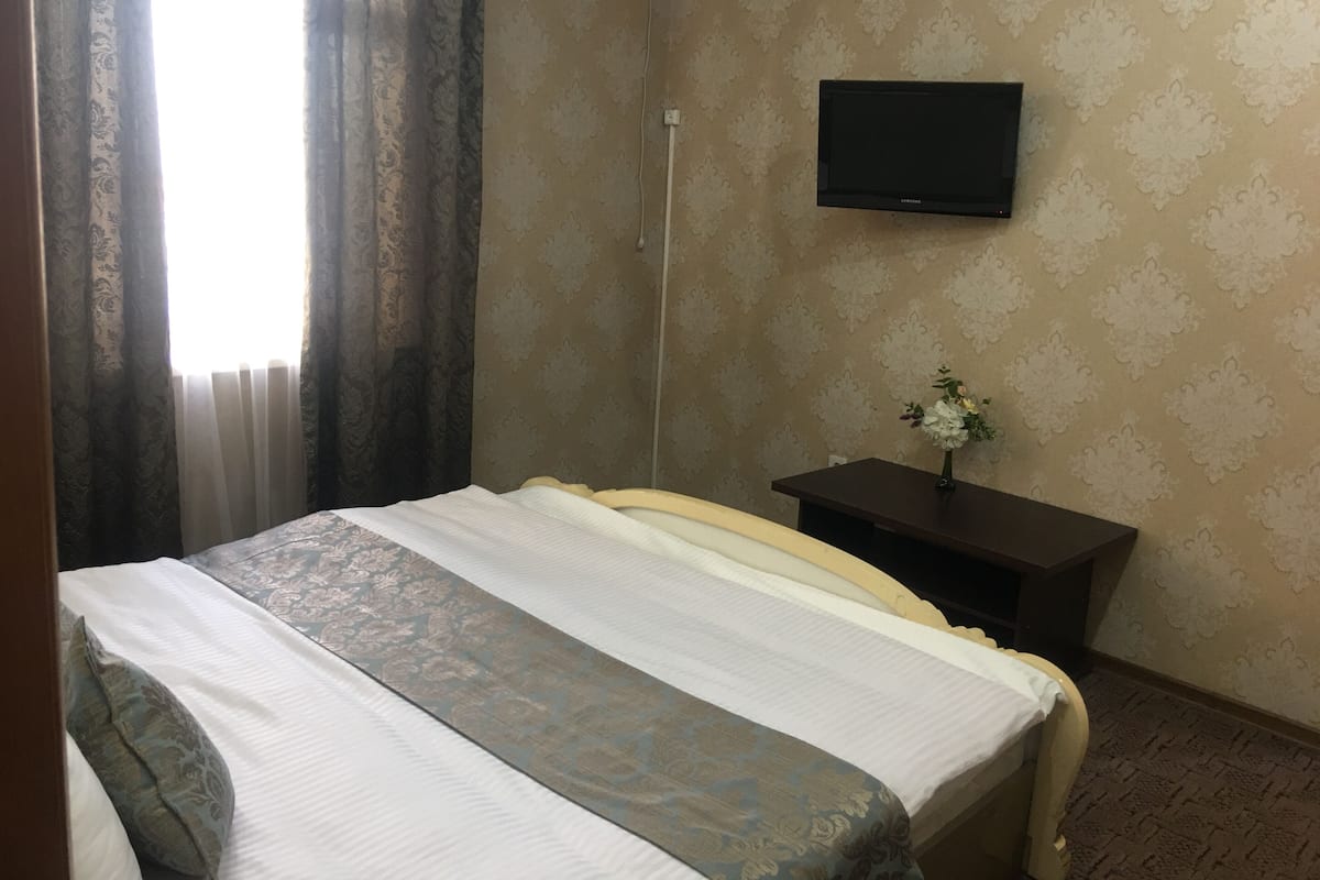 디럭스 더블룸 | 이집트산 면 시트, 고급 침구, 오리/거위털 이불, 셀렉트 컴포트 침대