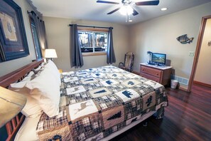 1 habitación, tabla de planchar con plancha, wifi gratis y ropa de cama 