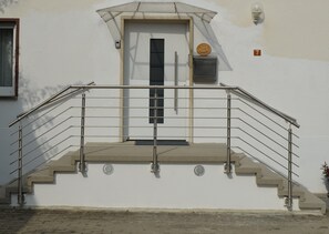 Exterior detail - Very quiet, bright apartment (in central location) (Michelau in Oberfranken)