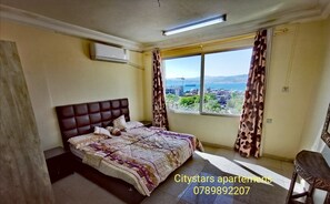 2 bedrooms, free WiFi - Your best place to stay in Aqaba, apartment with sea views. (Aqaba)