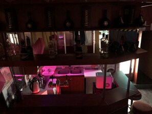 Refrigerador, microondas, parrilla de estufa y lavavajillas