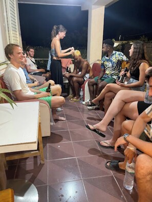 Exterior - Vlora Backpackers Hostel (Vlorë)